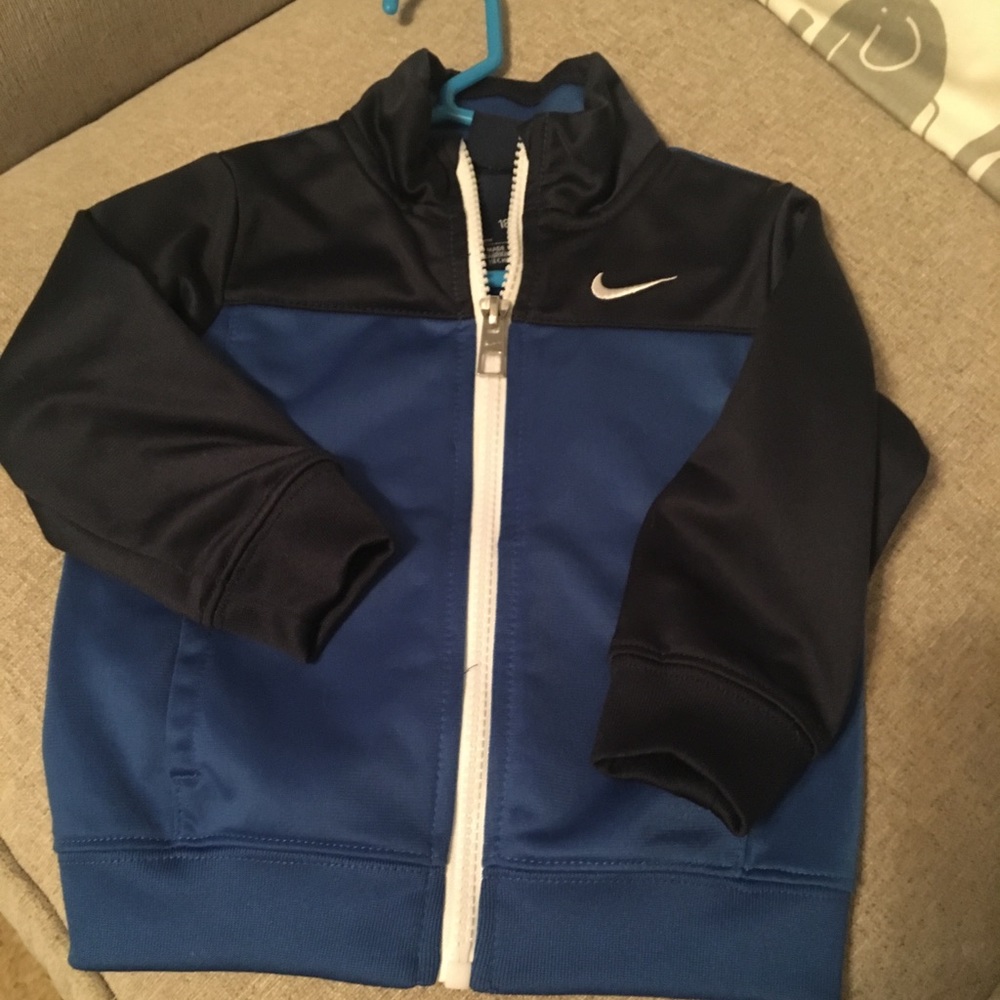 Nike track jacket 18M